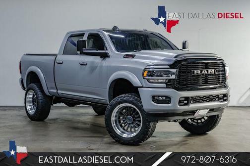 Diamond Black Crystal Pearlcoat 2021 RAM 2500 Laramie Crew Cab 4x4 6'4' Box