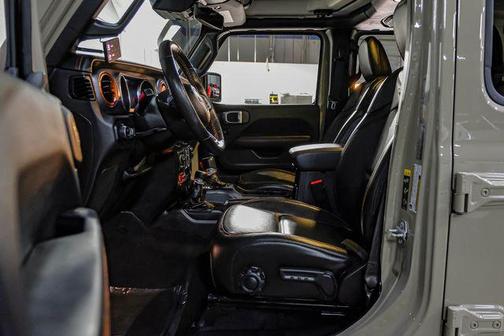 Gobi Clearcoat 2020 Jeep Gladiator Mojave 4x4