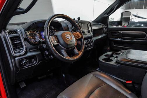 2022 RAM 3500 Tradesman Regular Cab 4x4 8' Box