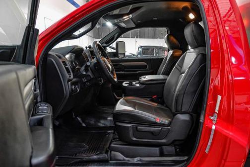 2022 RAM 3500 Tradesman Regular Cab 4x4 8' Box