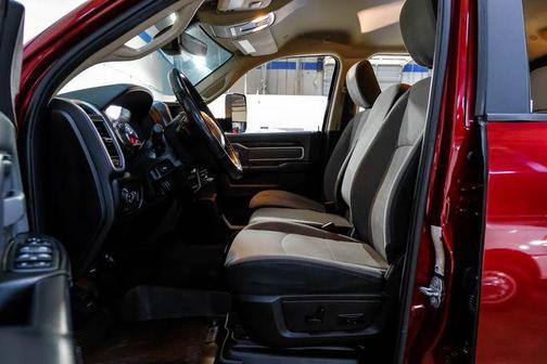 2020 RAM 2500 Lone Star Crew Cab 4X4 6'4' Box