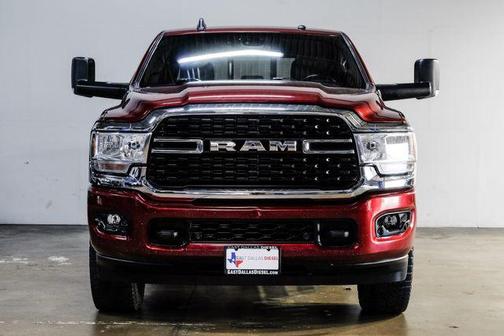 2020 RAM 2500 Big Horn Crew Cab 4X4 6'4' Box