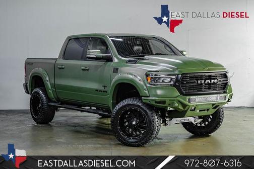 Bright White Clearcoat 2019 RAM 1500 Big Horn