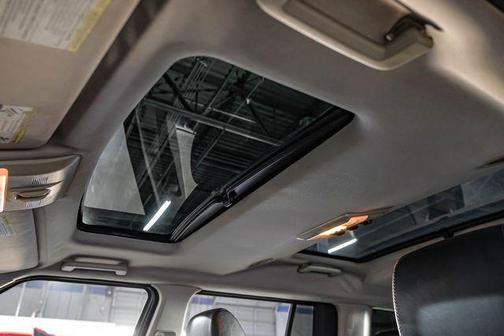 2016 Land Rover LR4 Base