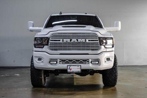 Bright White Clearcoat 2020 RAM 2500 Big Horn Crew Cab 4x4 6'4' Box