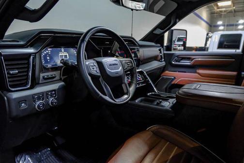 2025 GMC Sierra 3500 Denali