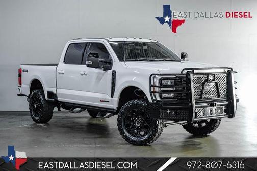 Star White Metallic Tri-Coat 2024 Ford F-250 Lariat