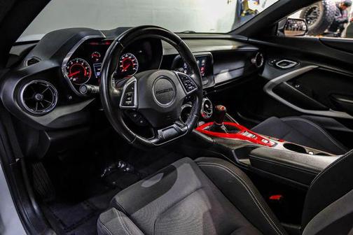 2021 Chevrolet Camaro RWD Coupe LT1