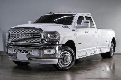 2023 RAM 3500 Big Horn Crew Cab 4x4 8' Box