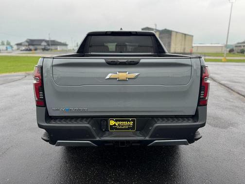 2025 Chevrolet Silverado EV LT