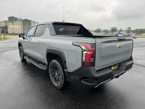 2025 Chevrolet Silverado EV LT