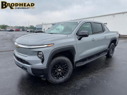 2025 Chevrolet Silverado EV LT