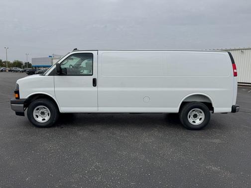 2025 Chevrolet Express 2500 RWD 2500 Extended Wheelbase WT