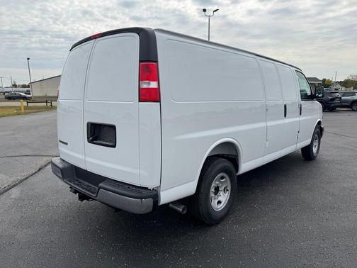 2025 Chevrolet Express 2500 RWD 2500 Extended Wheelbase WT