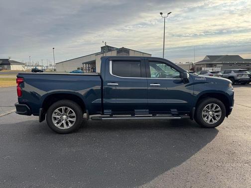 2022 Chevrolet Silverado 1500 High Country