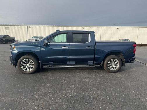 2022 Chevrolet Silverado 1500 High Country