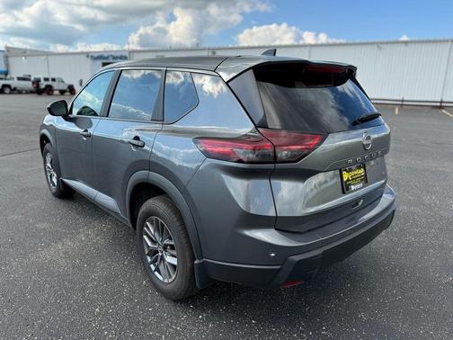 2025 Nissan Rogue S