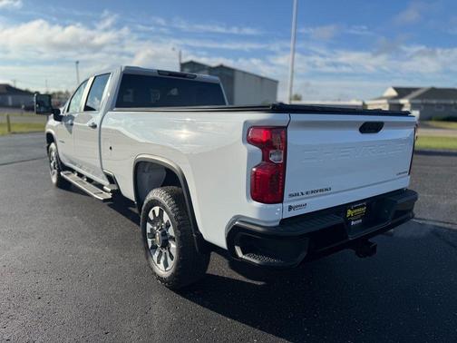 2024 Chevrolet Silverado 2500 Custom