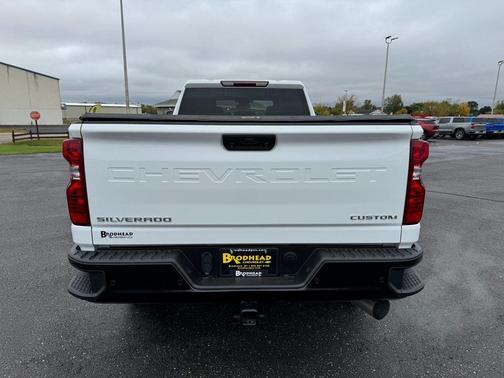 2024 Chevrolet Silverado 2500 Custom