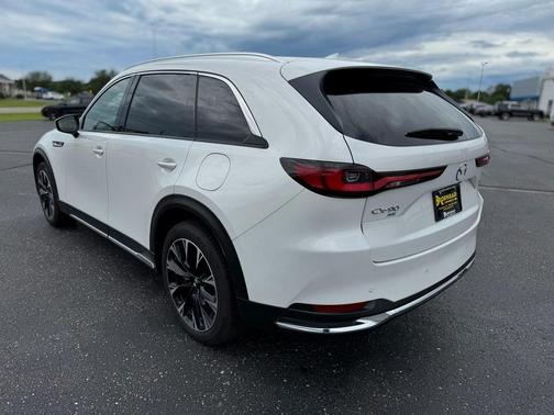 2024 Mazda CX-90 PHEV Premium Plus