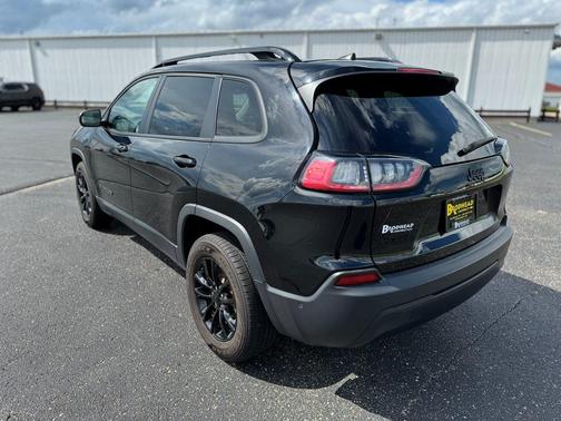 2023 Jeep Cherokee Altitude
