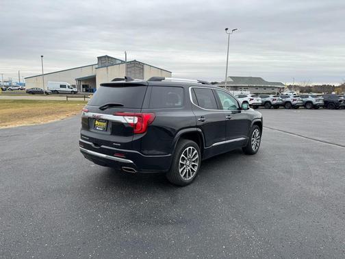2021 GMC Acadia Denali