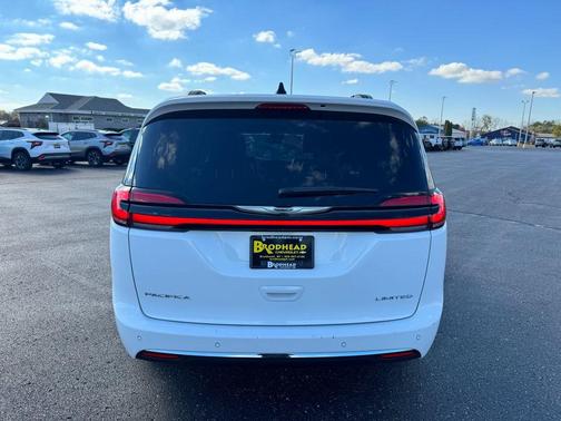 2023 Chrysler Pacifica Limited