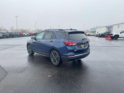 2022 Chevrolet Equinox FWD RS
