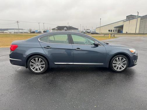2014 Kia Cadenza Premium