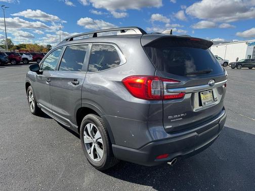 2024 Subaru Ascent Premium 7-Passenger