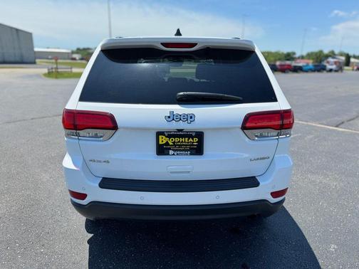 2022 Jeep Grand Cherokee Laredo