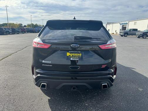 2019 Ford Edge ST
