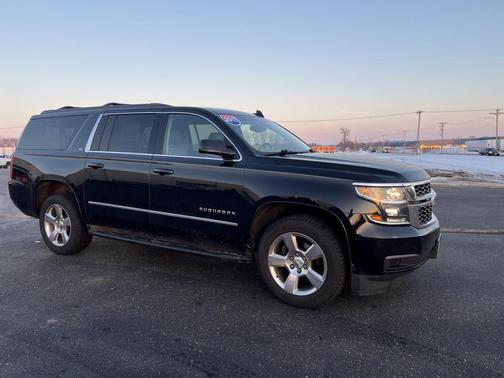2017 Chevrolet Suburban LT