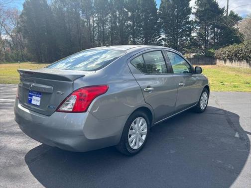 2014 Nissan Versa 1.6 SV