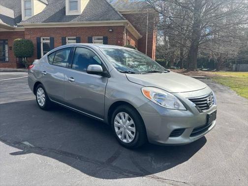 2014 Nissan Versa 1.6 SV