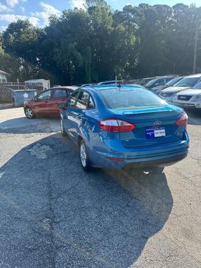 2017 Ford Fiesta SE