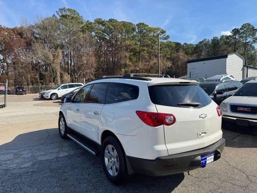 2011 Chevrolet Traverse 2LT