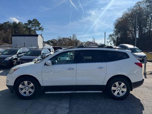 2011 Chevrolet Traverse 2LT