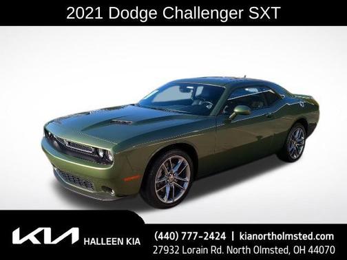 2021 Dodge Challenger SXT