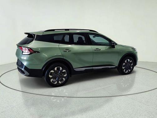 Jungle Green 2023 Kia Sportage X-Line