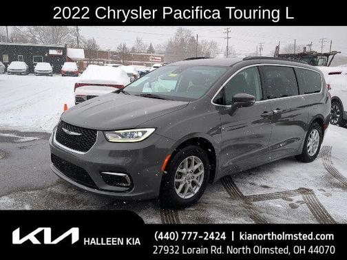 2022 Chrysler Pacifica Touring L
