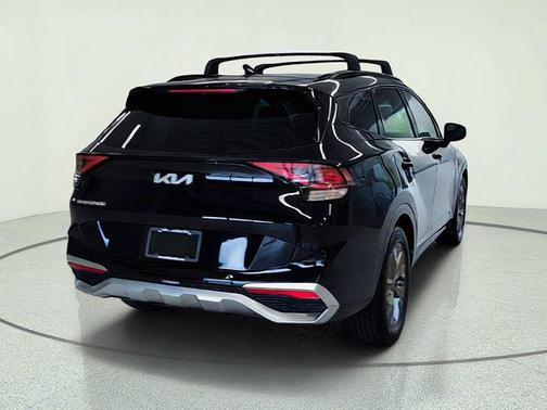 Ebony Black 2025 Kia Sportage SX
