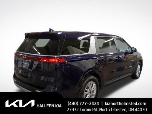 2024 Kia Carnival LX