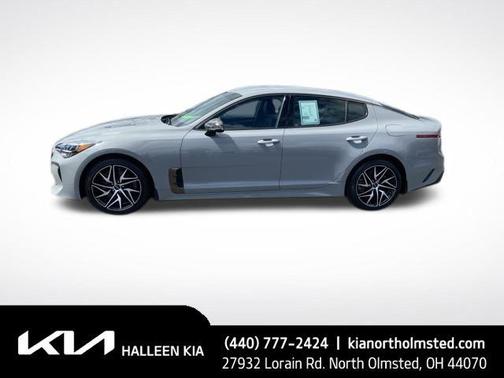 2022 Kia Stinger GT-Line