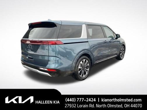 2024 Kia Carnival EX