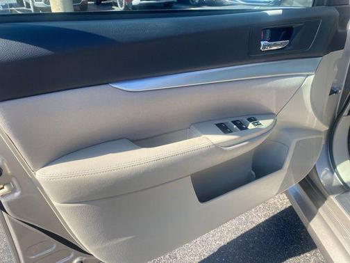 2014 Subaru Legacy Premium
