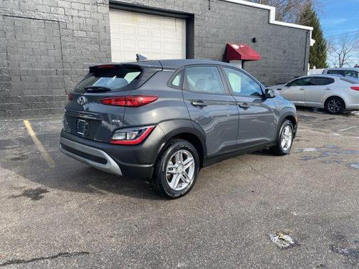 2023 Hyundai KONA SE