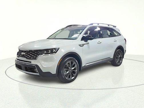 Wolf Gray 2023 Kia Sorento SX