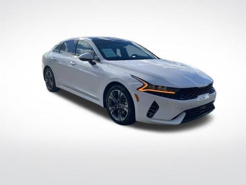 2022 Kia K5 EX