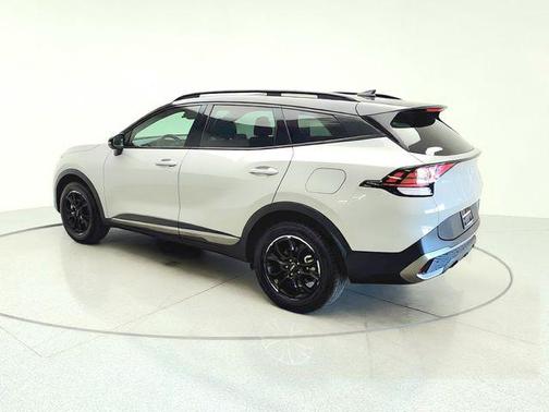 Wolf Gray/Ebony Black Roof 2023 Kia Sportage S